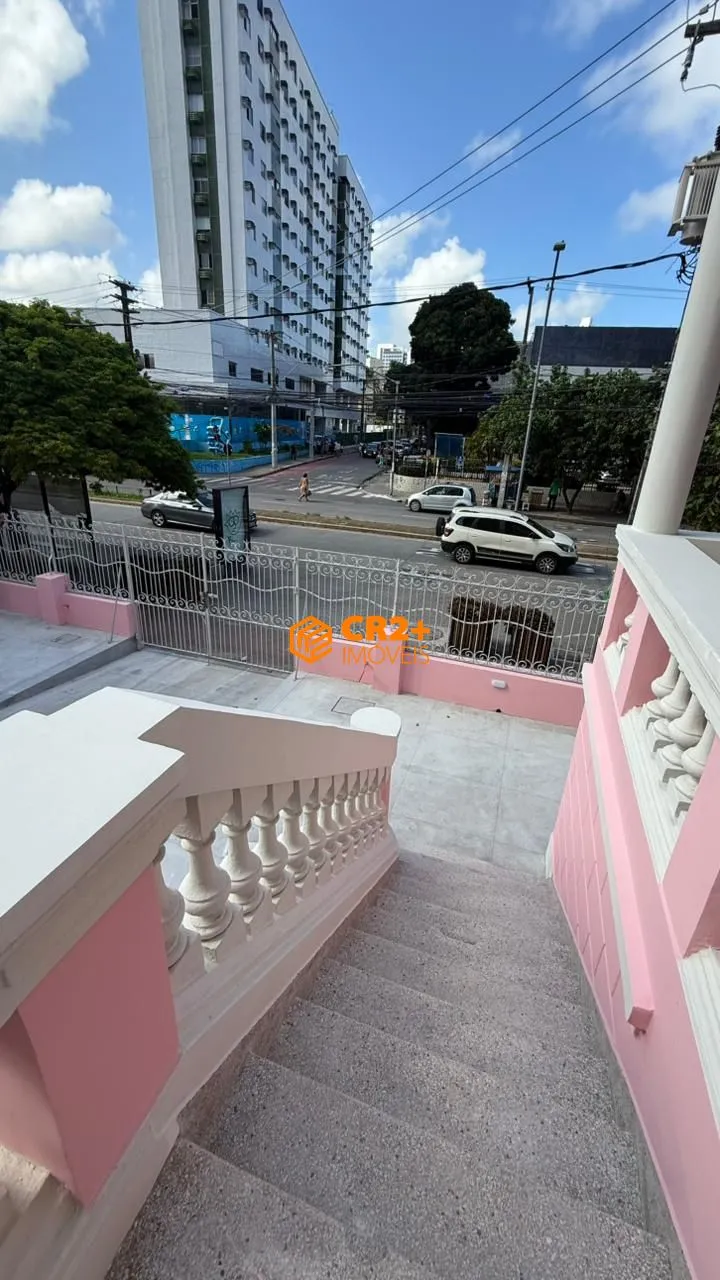 Imagem Alugo Casa para o seu Comércio- Casarão Tombado e revitalizado
