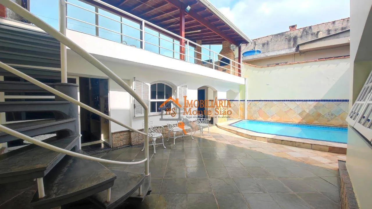 Imagem Sobrado com 3 dormitórios à venda, 307 m² por R$ 1.800.000,00 - Jardim Santa Mena - Guarulhos/SP