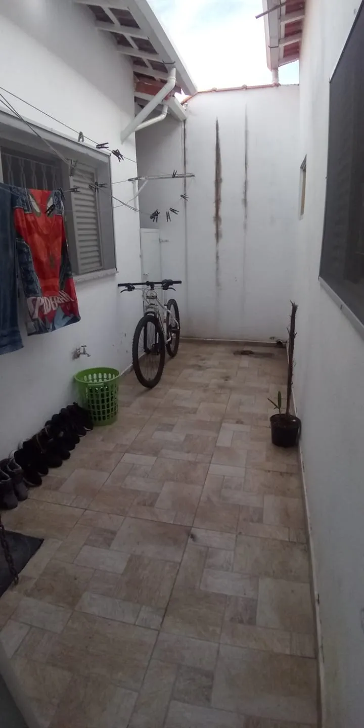 Imagem Casa à venda 2 Quartos, 1 Vaga, 175.5M², Campinho, Guaratinguetá - SP