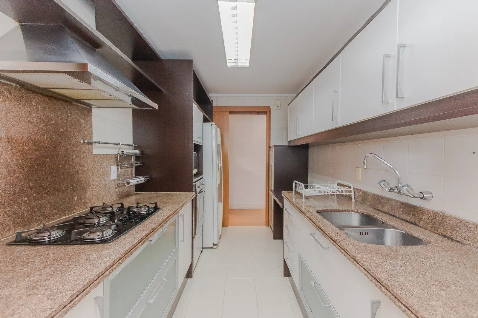 Imagem Apartamento, 4 dormitórios, sacada fechada com churrasqueira - Av. Panamericana