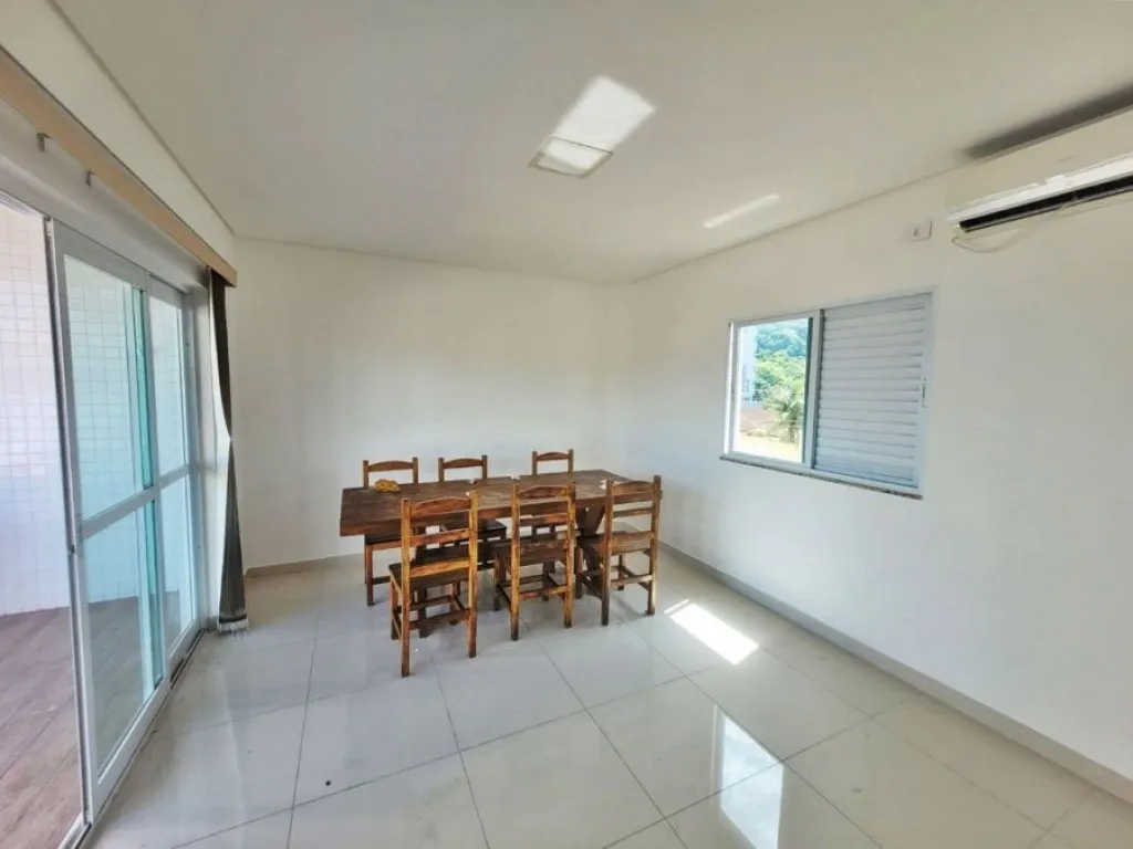 Imagem CASA COM 280,00 m² - CANTO DO FORTE - PRAIA GRANDE SP