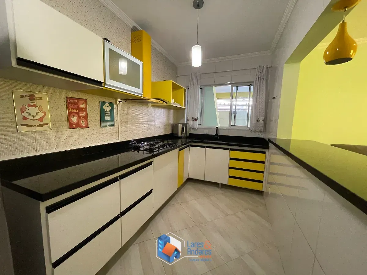 Imagem Sobrado para venda em Jardim Vaz de Lima com 4 quartos, sendo 2 suítes, 230m²