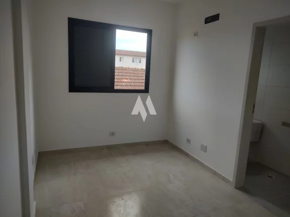 Imagem Villagio Triplex no Macuco com 2 suítes e vaga privativa