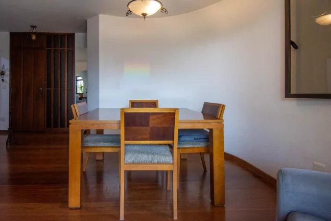 Imagem Apartamento à venda em São Paulo, Campo Belo, com 4 quartos, 209m2