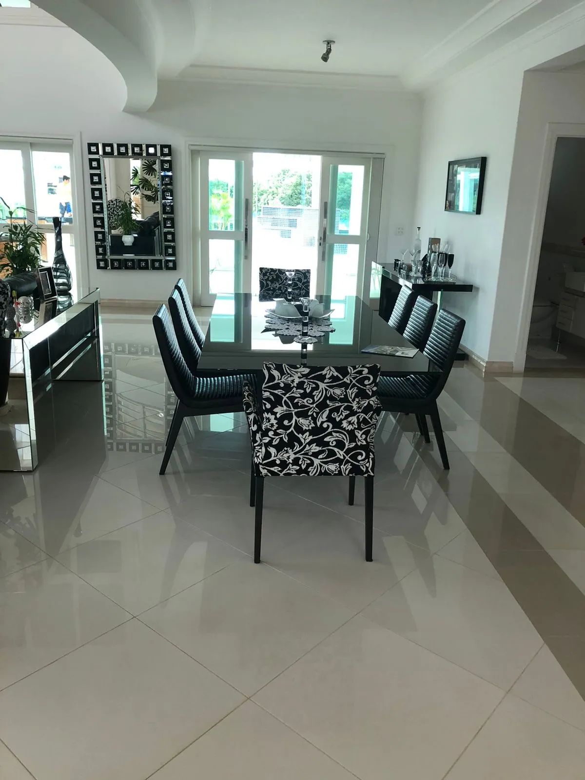 Imagem Excelente Casa no Condomínio City Castelo em Itu/SP com 3,015M².