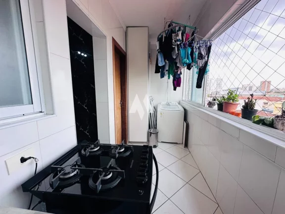 Imagem Apartamento à venda com sacada reformado!
