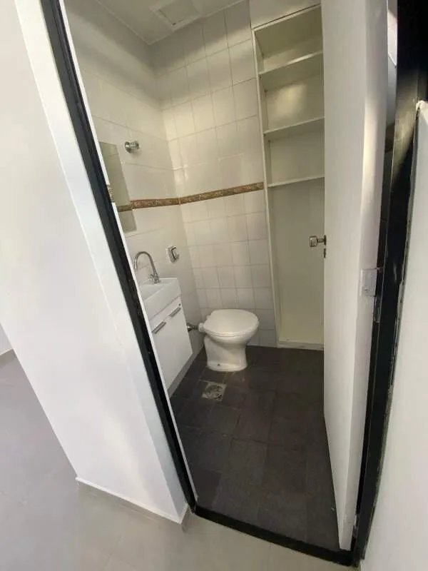 Imagem ÁREA HOSPITALAR+AR CONDICIONADO+SALA DE ESPERA