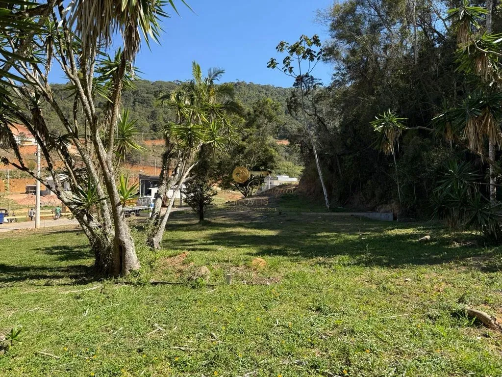 Imagem Terreno em Condomínio para Venda em Teresópolis / RJ no bairro Prata