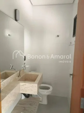 Imagem Sobrado em condomínio tranquilo com 2 suítes com armários e varanda , box no banheiros , sala par...