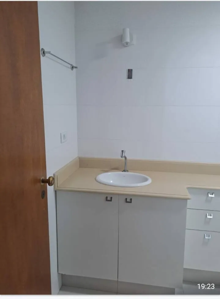 Imagem Apartamento de 130m² Localizado no centro de Alphaville.
