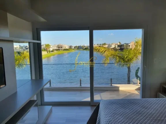 Imagem BEIRA DE LAGO, VISTA PANORÂMICA com 05 suites