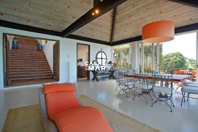 Imagem Casa frente mar de luxo na Ferradura, Búzios-RJ: 6 quartos, 6 suítes, 3 salas, 3 vagas - 749m² de pura sofisticação!