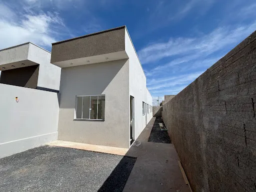 Imagem Casa com 3 dormitórios à venda, 76 m² por R$ 340.000,00 - Residencial Barreiro - Patos de Minas/MG