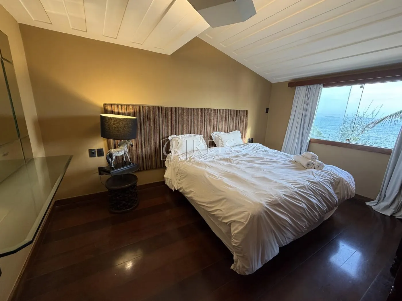 Imagem Casa para Venda em Armação dos Búzios, Geribá, 7 dormitórios, 7 suítes, 10 banheiros, 2 vagas