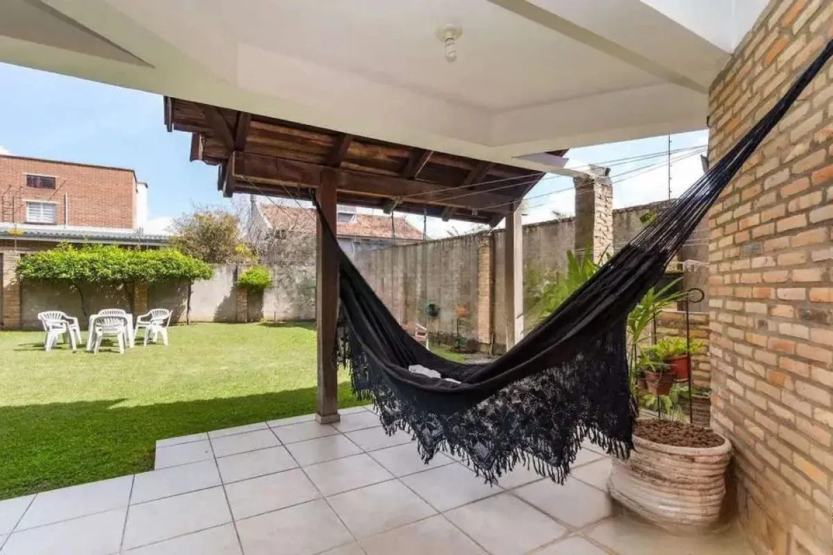 Imagem Casa térrea com 5 dormitórios, 2 suítes, 3 vagas.