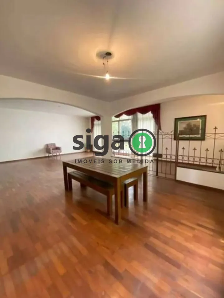 Imagem Sobrado Exclusivo na Vila Madalena com 387m² Construídos e 5 Vagas.