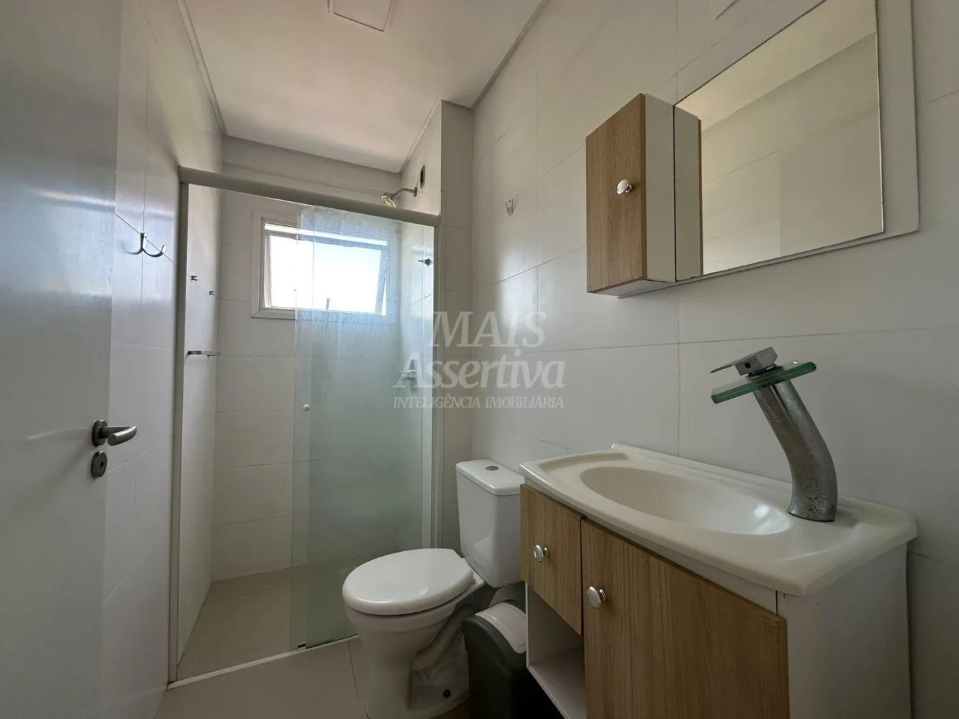 Imagem Apartamento semimobiliado 03 dormitórios para venda em Itapema bairro Morretes