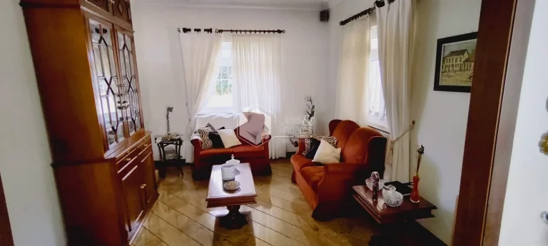 Imagem Sobrado à venda, 710m² com 4 dorm sendo 2 suítes, 8 vagas, casa com edícula, piscina com cascata e churrasqueira - Alto da Lapa