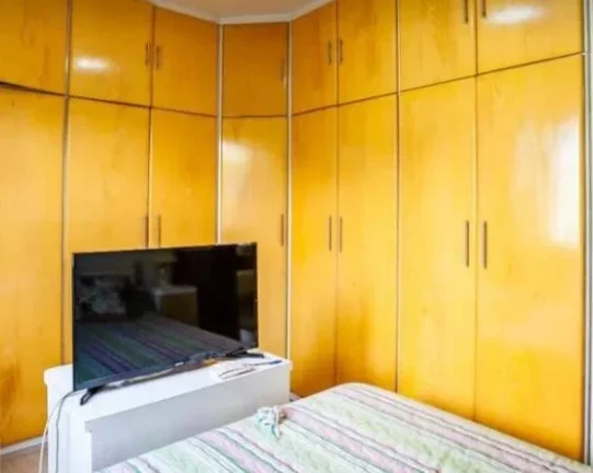 Imagem Casa Com 150 metros 3 Dormitórios 2 Banheiros e 5 vagas de garagens