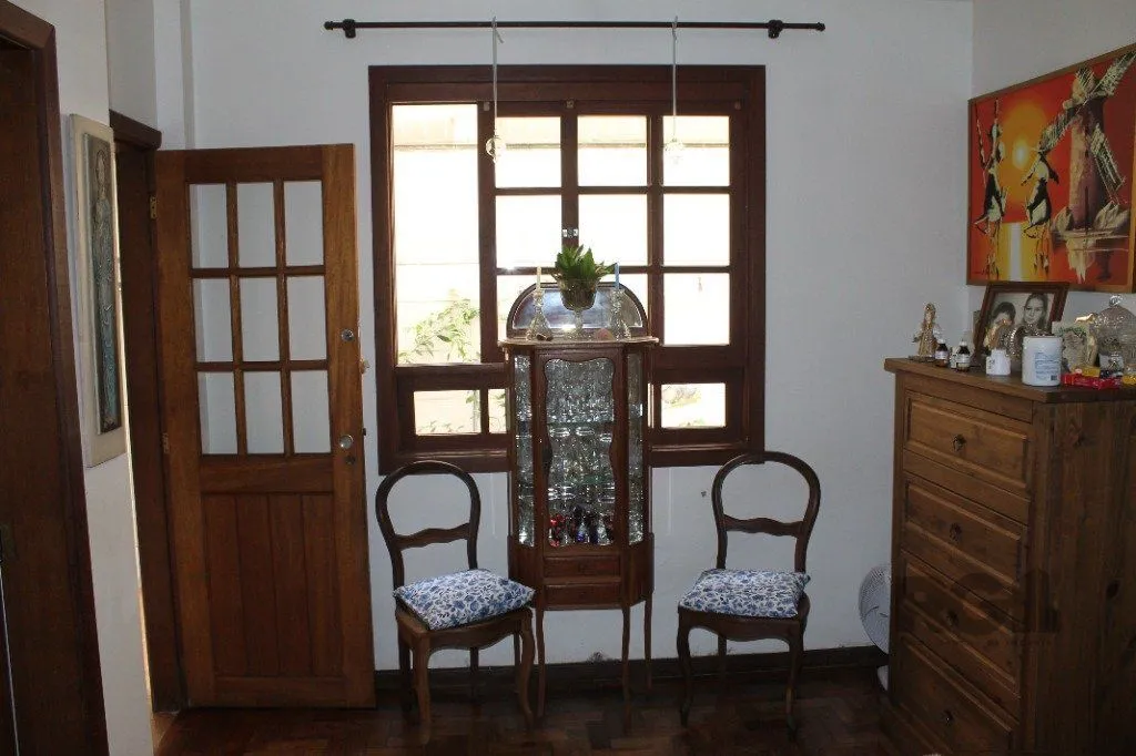 Imagem Apartamento de 3 dormitórios Térreo no bairro Moinhos de Vento