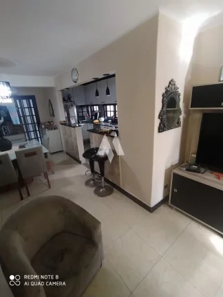 Imagem Sobrado Geminado com 02 dormitorios sendo 02 suites no Boqueião em Santos