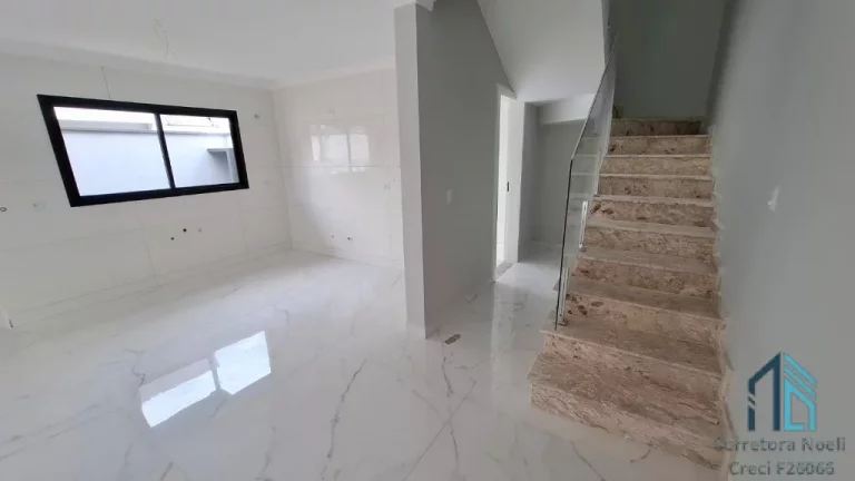 Imagem Sobrado novo a venda, 03 quartos c/suíte, churrasqueira, 03 vagas, em Pinhais - PR