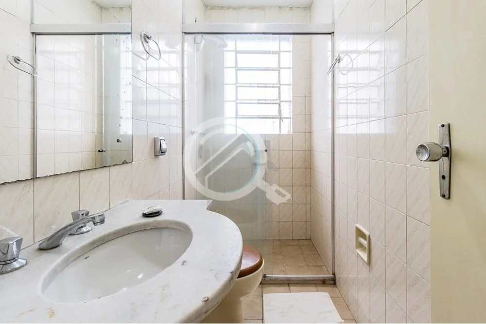 Imagem Excelente casa à venda. Propriedade ideal para sua residência e seu negócio comercial (oficina, p...