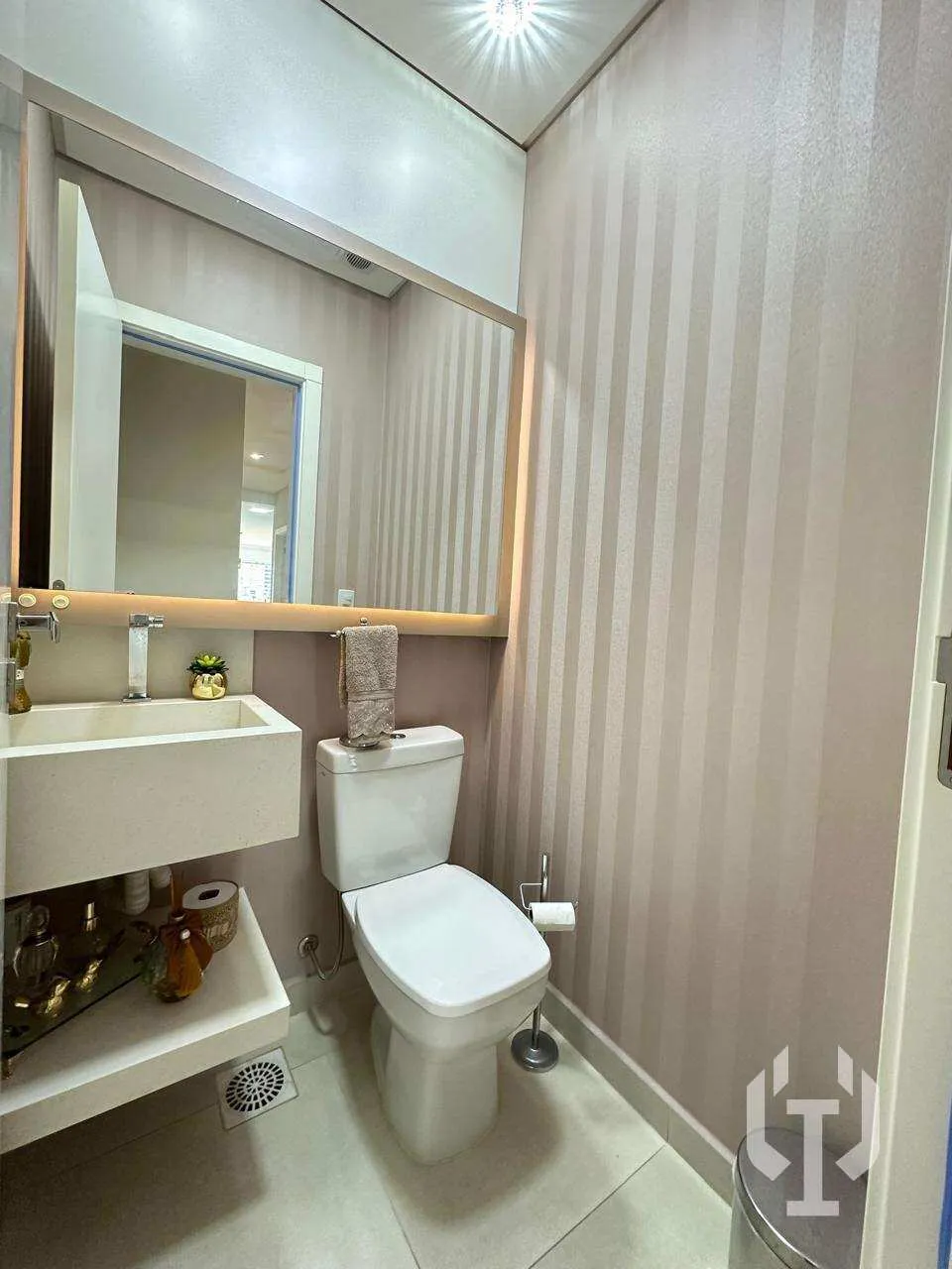 Imagem Apartamento para alugar, no Costa mare, Meia Praia, com 3 quartos, 100m2