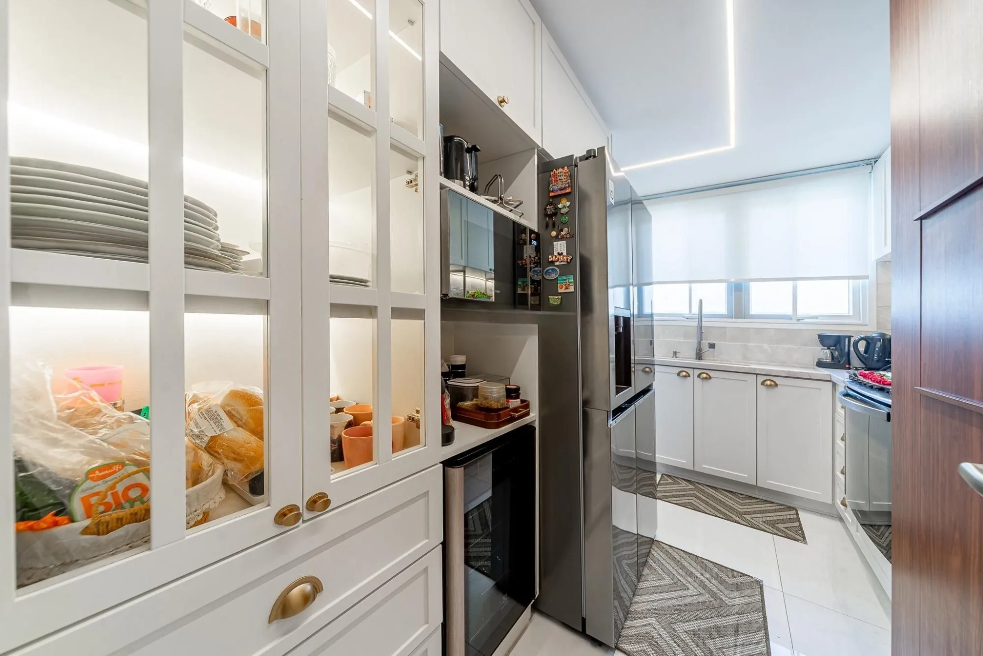 Imagem Apartamento 3 dormitórios, sendo 3 suítes e 2 vagas no Petropolis