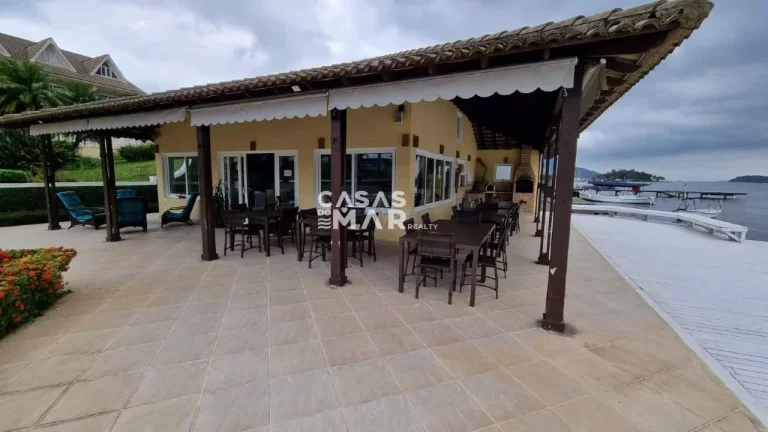 Imagem Imperdível oportunidade: Casa à venda em Angra dos Reis-RJ, Praia da Ribeira (cunhambebe) - 5 quartos, 4 suítes, 5 banheiros, 3 vagas, 250m²!