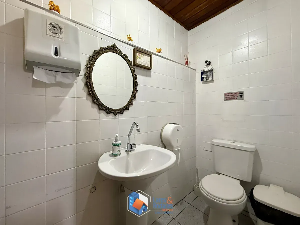 Imagem Casa para venda em Interlagos com 10 quartos, 187m²