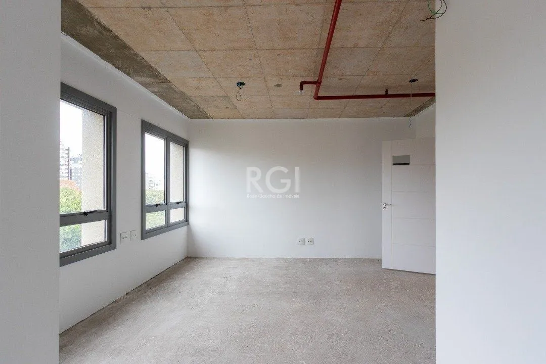 Imagem Conjunto/Sala para Venda - 70.83m², 0 dormitórios, São João