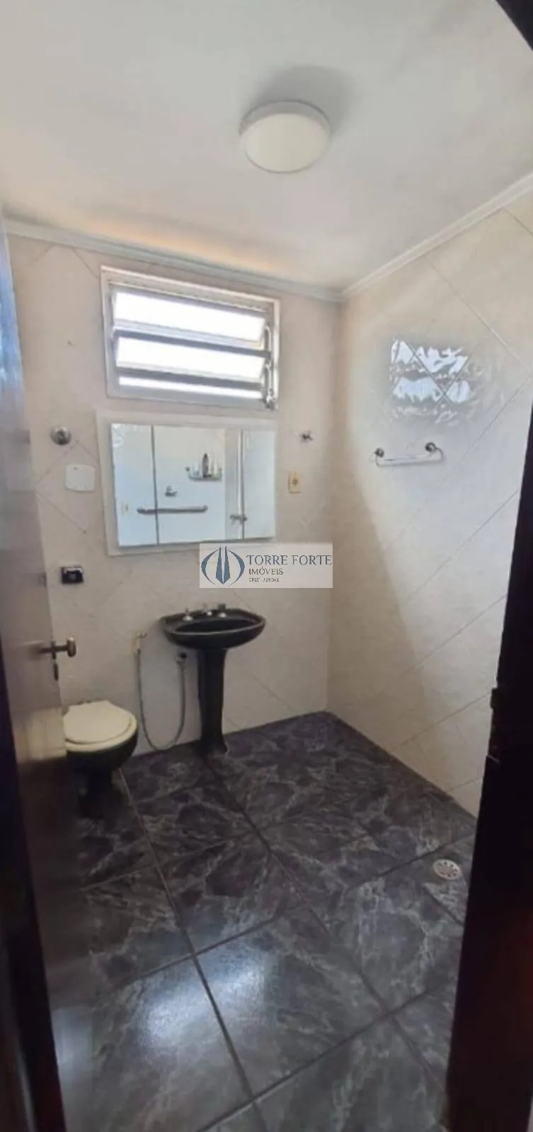 Imagem Sobrado Amplo com 3 Quartos, 1 Suíte, 3 Vagas e Edícula na Vila Guilherme