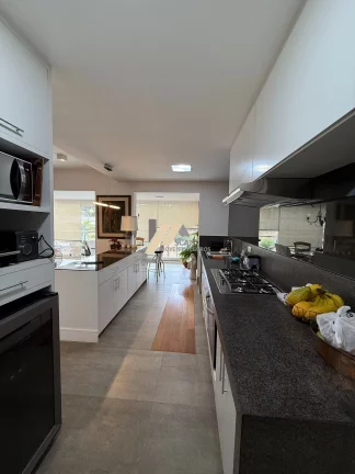 Imagem Apartamento à venda com 2 quartos no Cambuí em Campinas-SP.