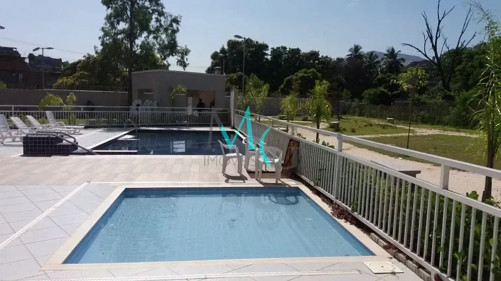 Imagem Apartamento com 2 dormitórios à venda, 43 m² por R$ 170.000 - Santíssimo - Rio de Janeiro/RJ