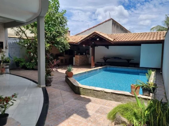Imagem Sobrado com 3 dormitórios à venda, 200 m² por R$ 2.500.000,00 - Canto do Forte - Praia Grande/SP