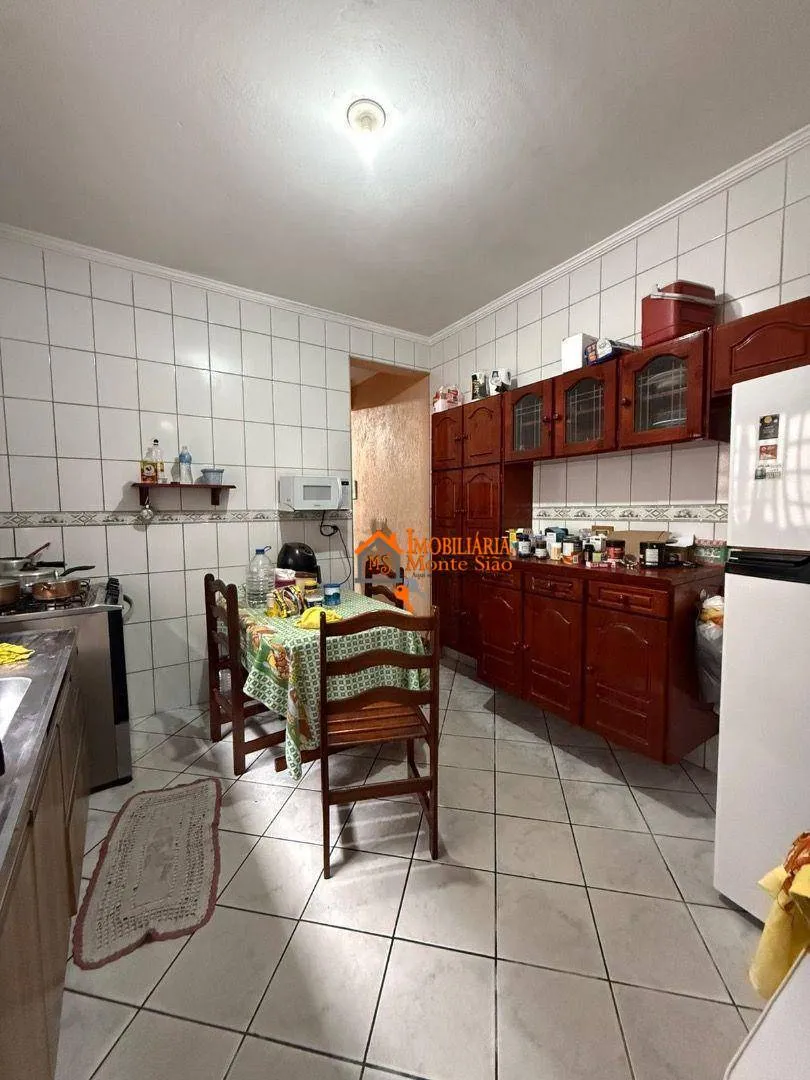 Imagem Sobrado com 3 dormitórios à venda, 253 m² por R$ 650.000,00 - Vila Rio de Janeiro - Guarulhos/SP