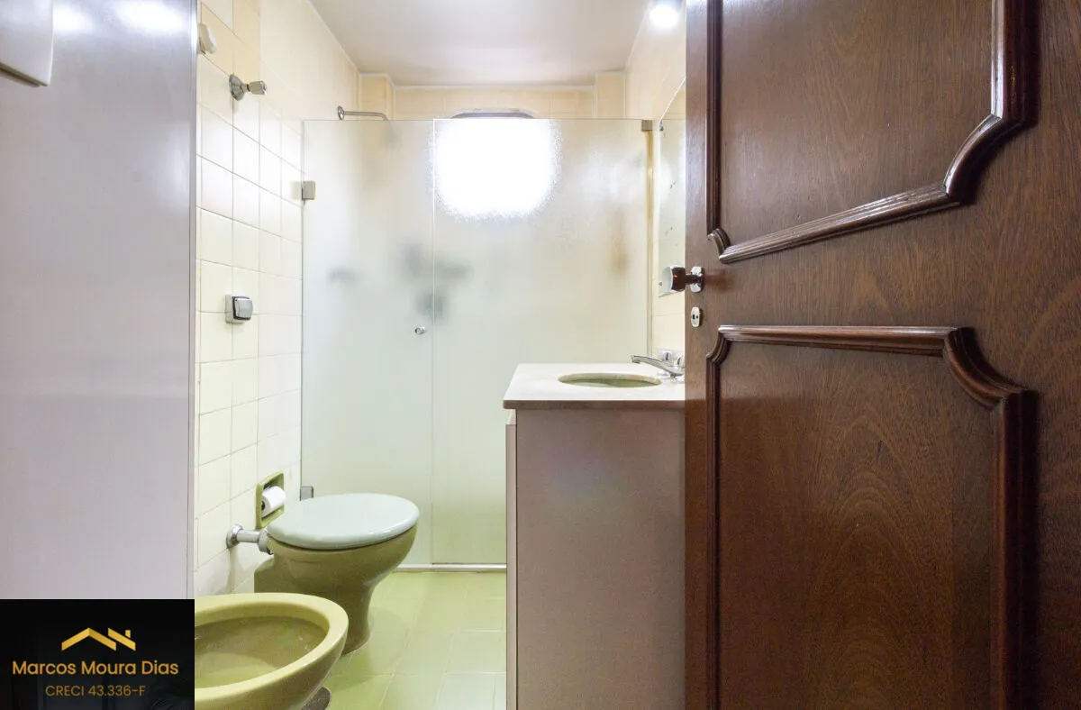 Imagem Apartamento em Perdizes, 4 Dormitórios ( 1 Suíte), 2 Vagas de Garagem. Edifício com Portaria 24 hs e Lazer