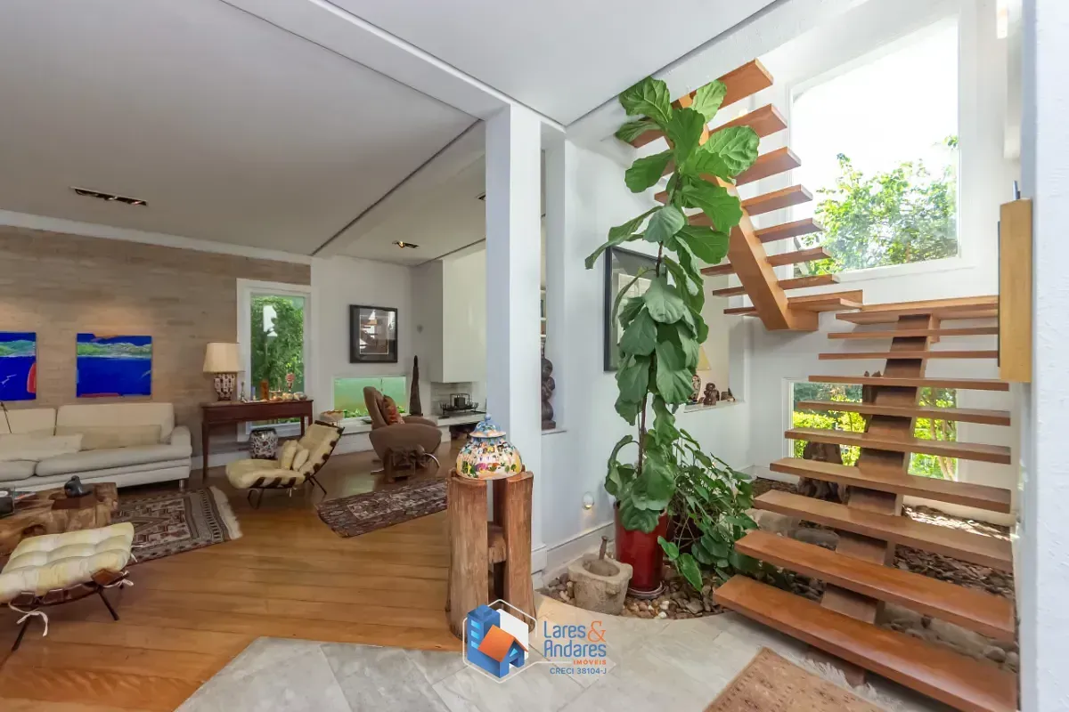 Imagem Casa para venda em Jardim dos Estados com 4 quartos, sendo 2 suítes, 389m²
