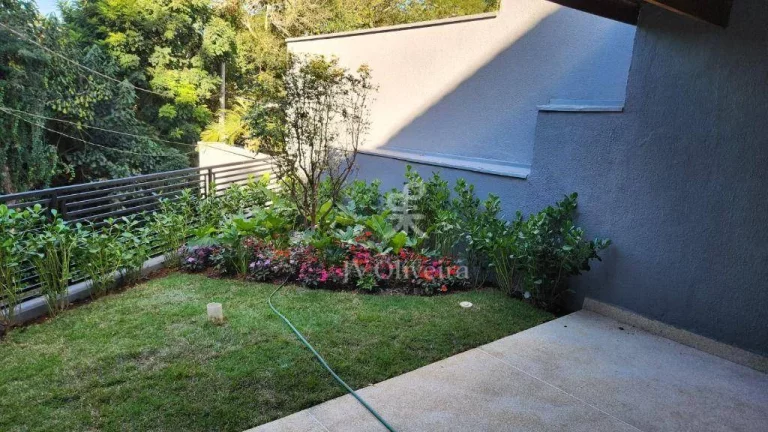 Imagem Casa em condomínioà venda, 322 m² com 3 suítes, 5 banheiros, 3 vagas - Granja Viana II - Cotia/SP