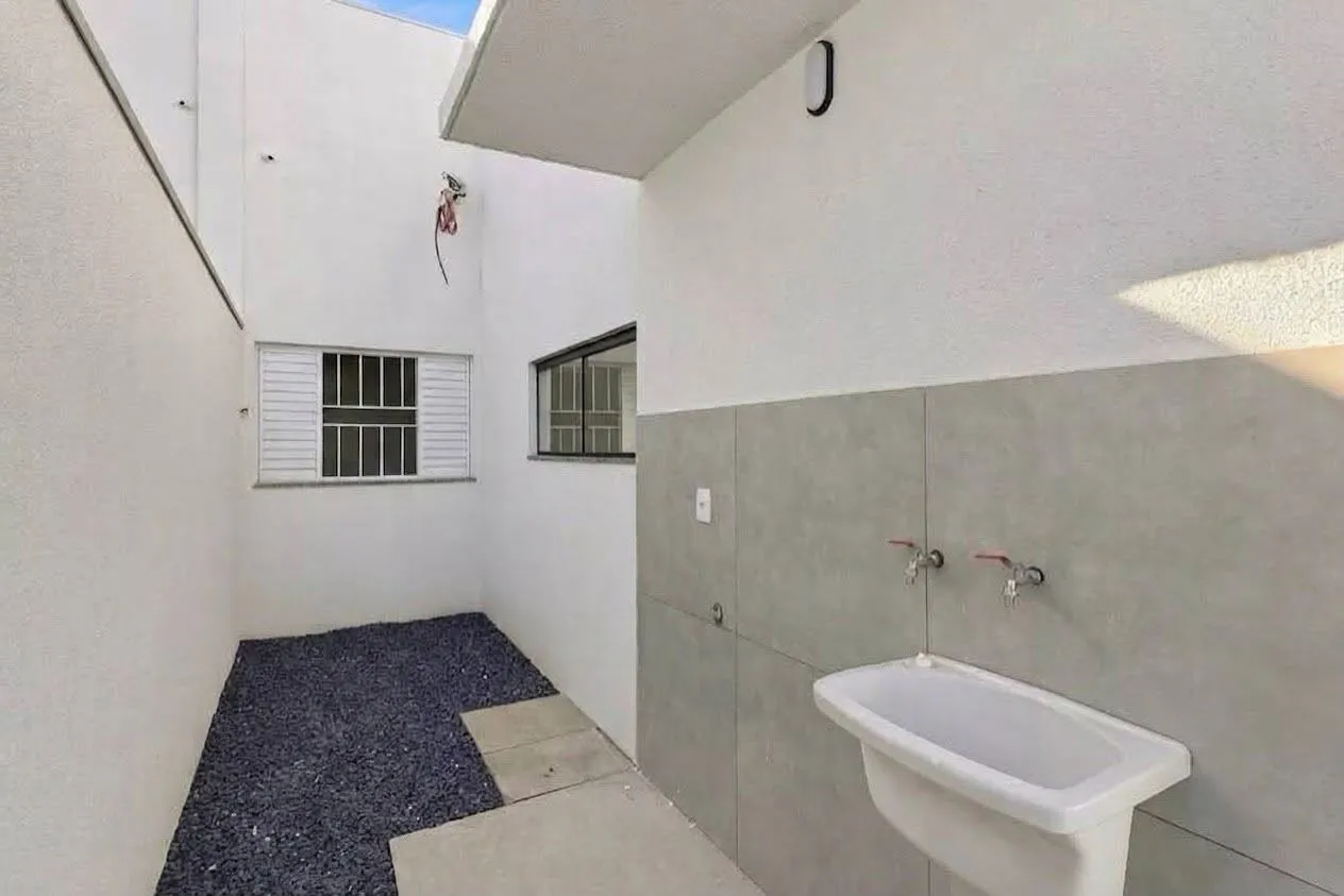 Imagem Casa 2 Quartos sendo 1 Suíte Bairro Dom Bosco
