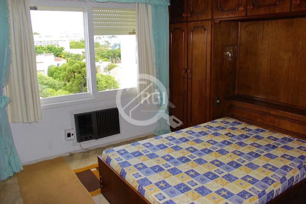 Imagem Exclusividade - Apartamento desocupado, semi-mobiliado, de três dormitórios e uma vaga na garagem ...