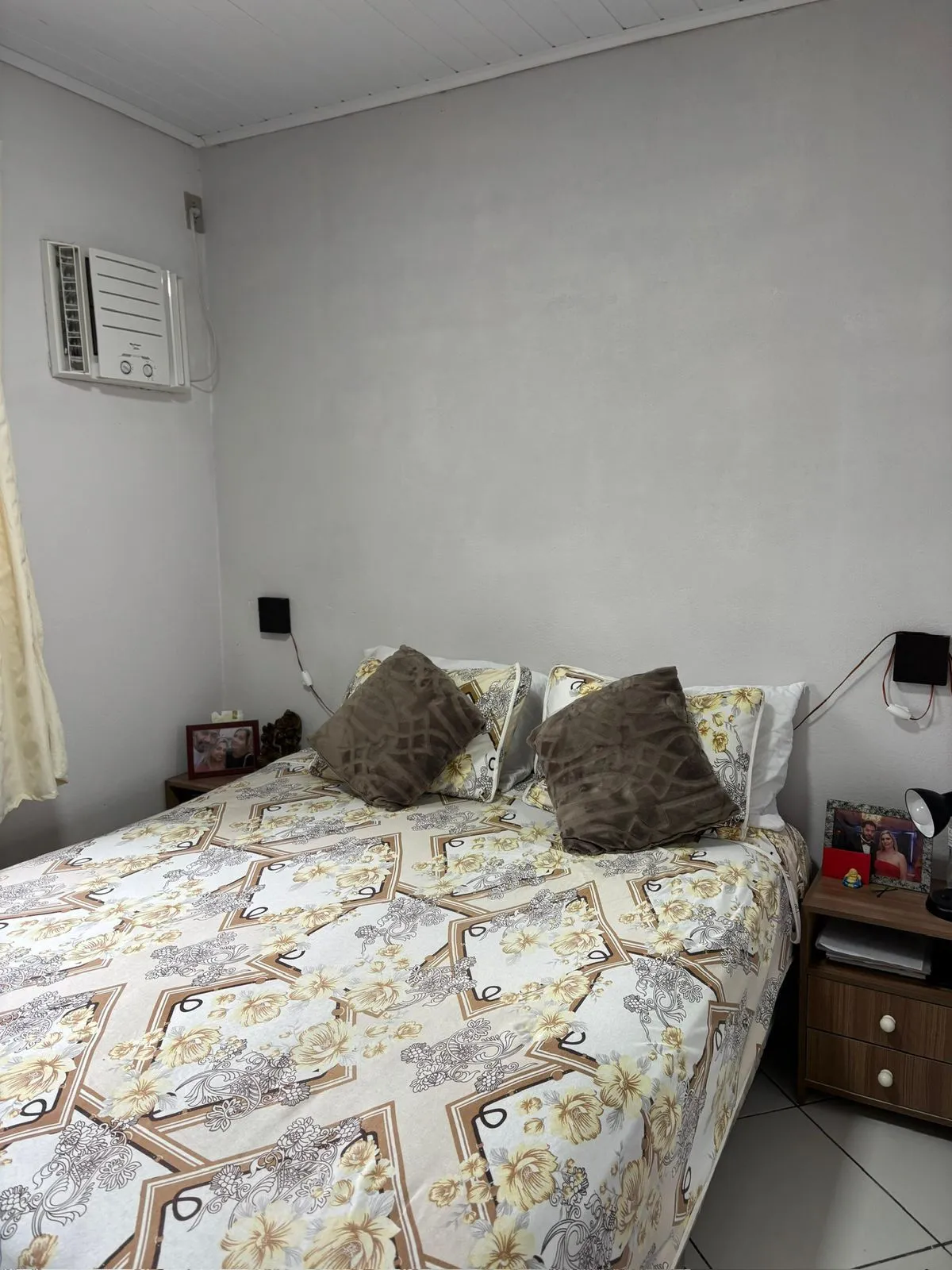 Imagem SITIO COM DUAS CASAS E PISCINA NA RESTINGA