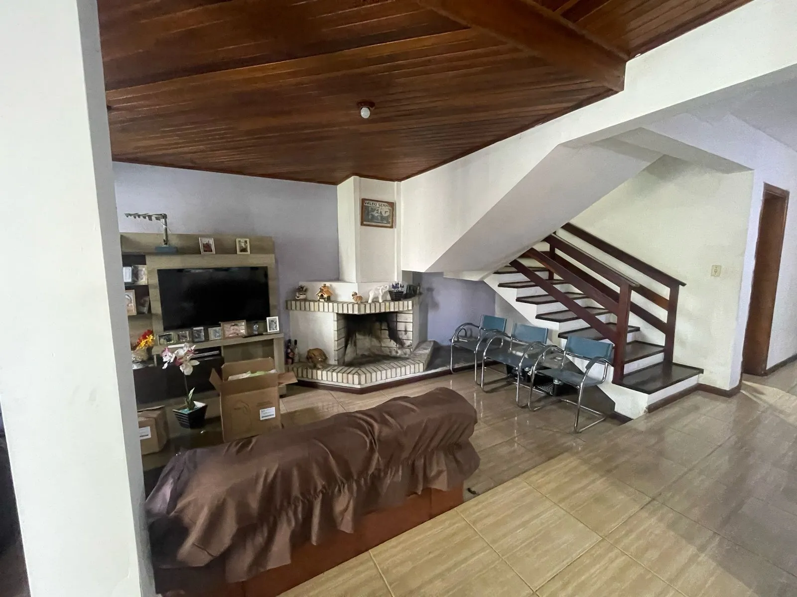 Imagem **Casa Residencial à Venda em Porto Alegre, Rio Grande do Sul**