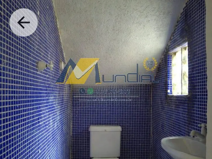 Imagem Casa à venda com 300m², 3 quartos e 6 vagas.