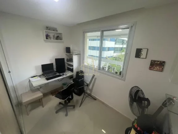 Imagem Excelente apartamento reformado com três quartos varanda a venda em Alphaville l