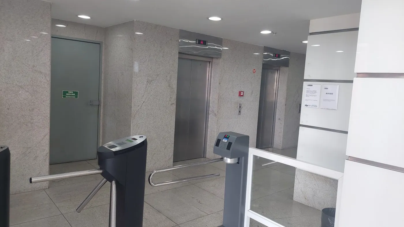 Imagem Sala Comercial para Locação em Itaboraí, Três Pontes, 1 banheiro, 1 vaga