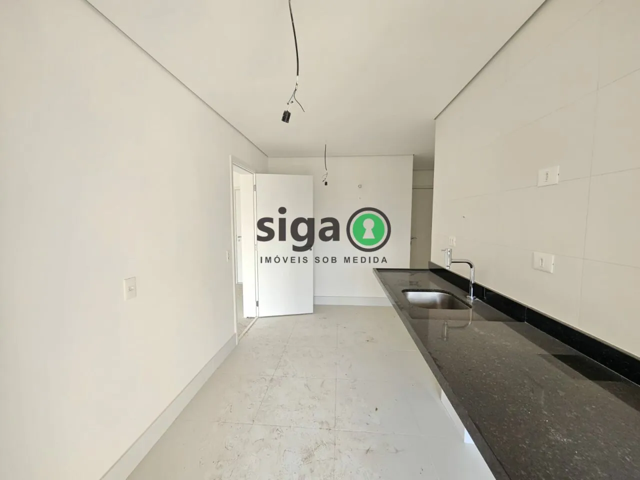 Imagem Apartamento à venda no Campo Belo, 130m², 3 suítes, varanda gourmet, 2 vagas