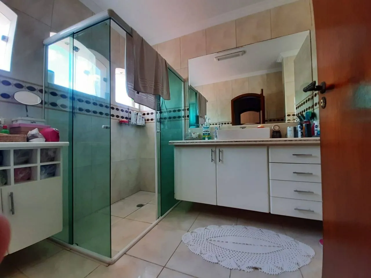 Imagem Sobrado de 387m² Localizado no Alphaville Residencial 3 - Santana de Parnaíba/SP!