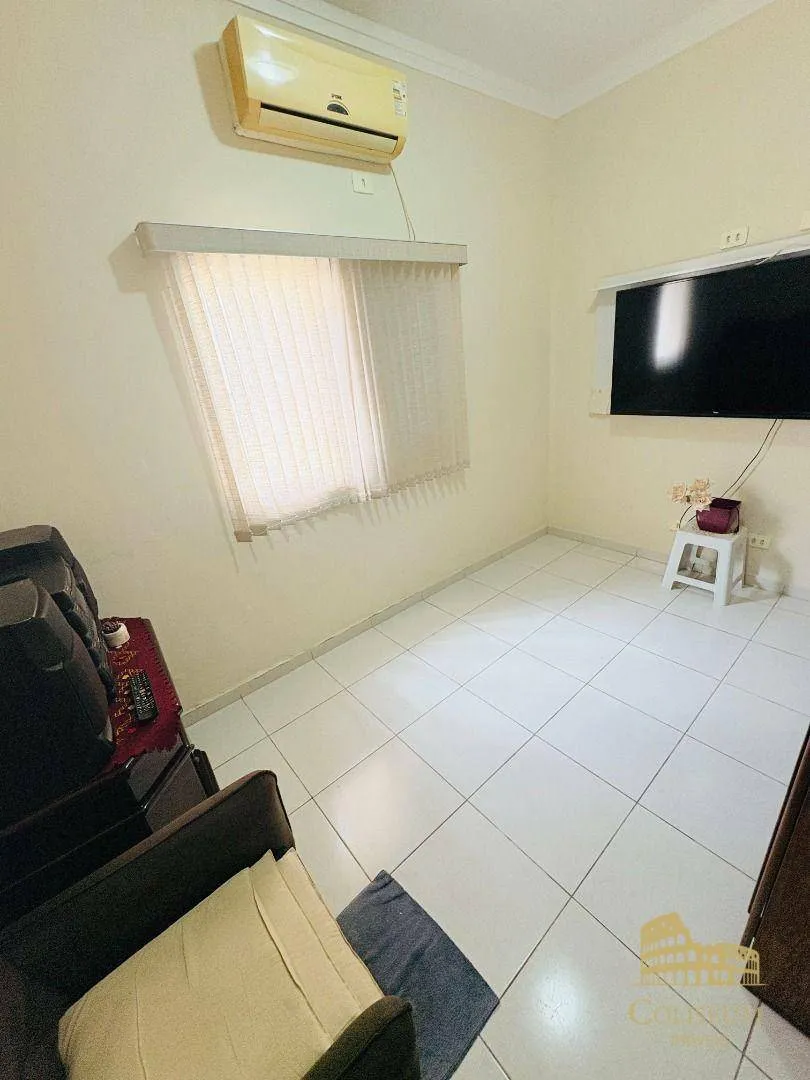 Imagem Casa com 4 dormitórios à venda, 210 m² por R$ 1.550.000,00 - Tupi - Praia Grande/SP